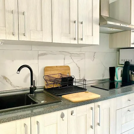 Modern With Swimming Pool Appartement